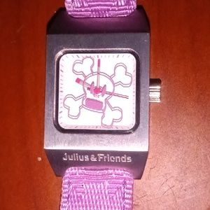 Julius & friends skull n crossbones watch